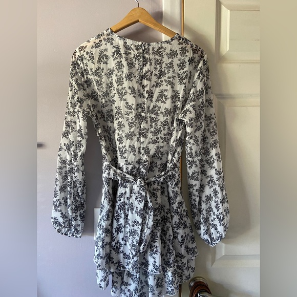 Amazon romper - Picture 2 of 2